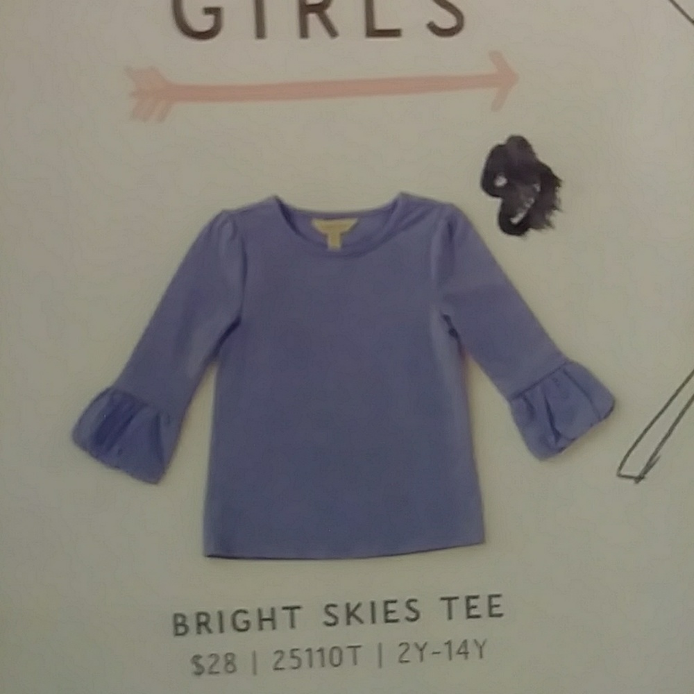 Bright skies tee size 8